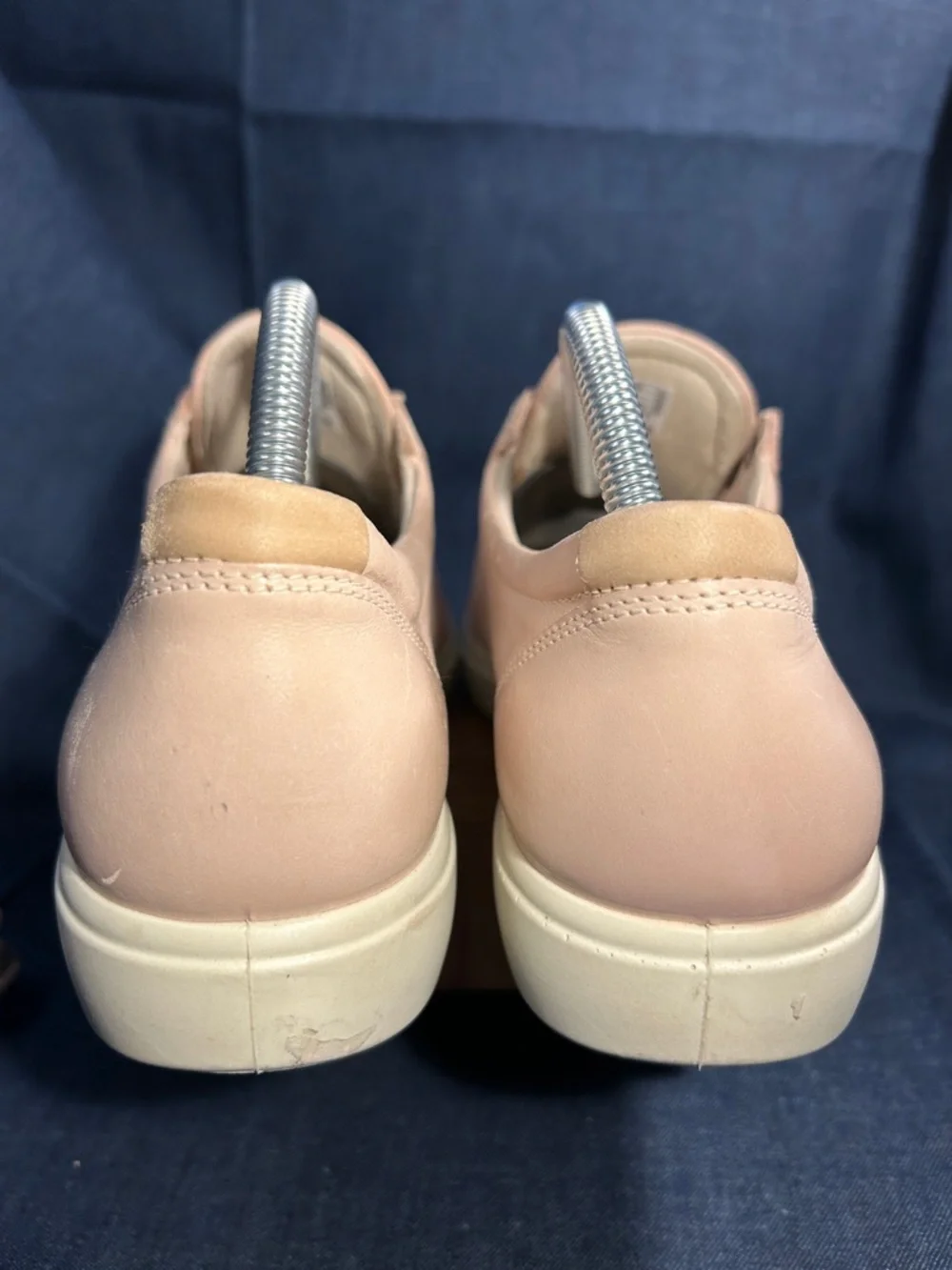 Ecco buttery leather soft lace up sneakers 5
